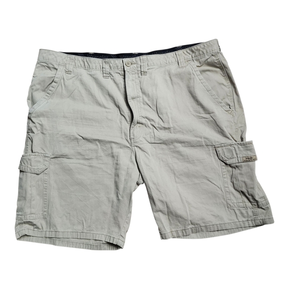 Wrangler Other - Wrangler Men's Khaki Cargo Shorts Size 44